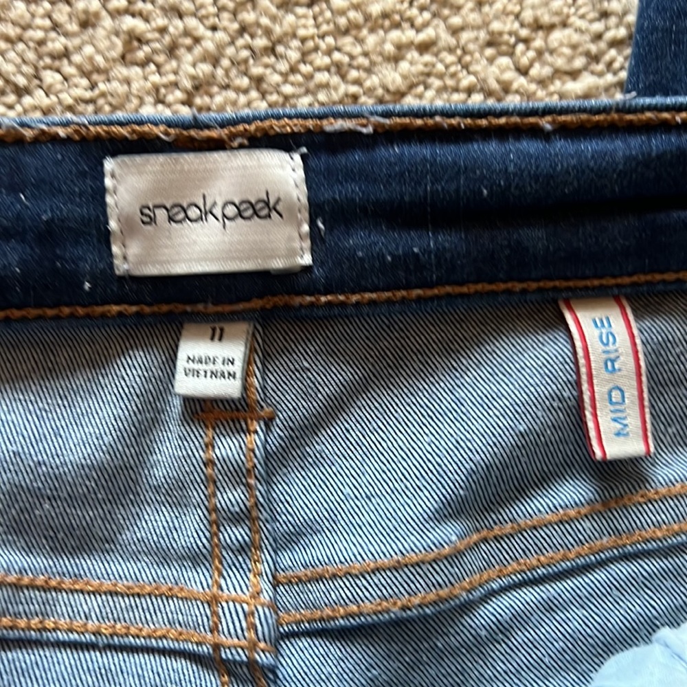 Sneak Peek ladies size 11 mid rise skinny jeans - Picture 3 of 3